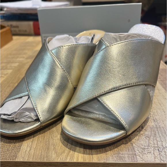 Sole Society Ganezah Gold Fusion Amazon Metallic Nappa Leather Slides - NIB - Picture 2 of 10